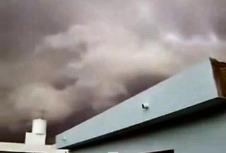 Tormenta con granizo y nube rotor