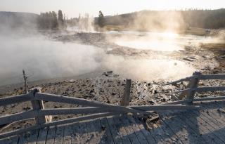 Una explosión en Yellowstone quedó registrada en video