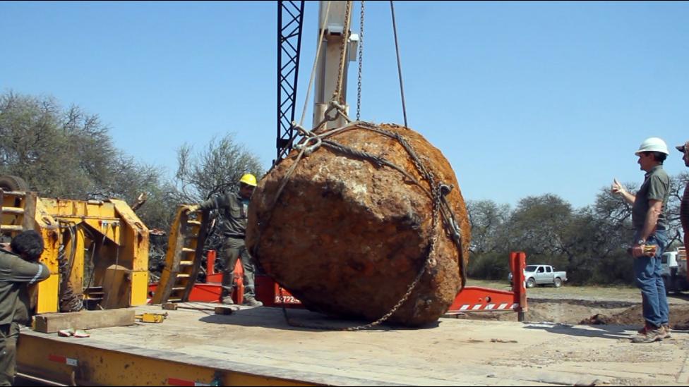 Hallan en Chaco al segundo meteorito mas grande